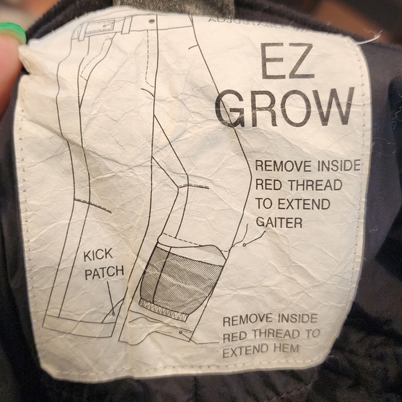 The North Face EZ Grow DryVent Black Snow pants. Kids size xxs. - Picture 2 of 16